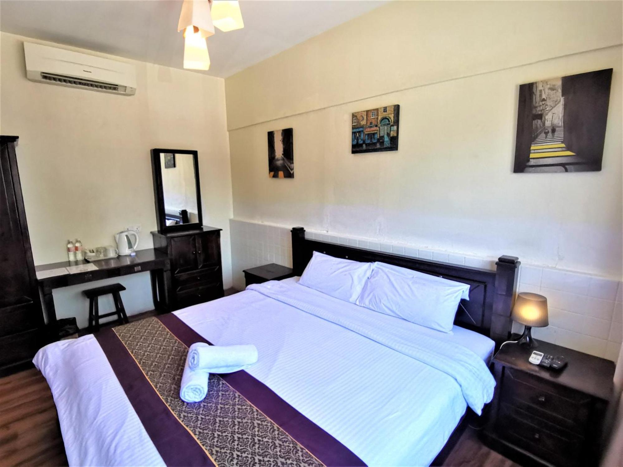 8 Boutique By The Sea Hotel Tanjung Tokong Exterior foto