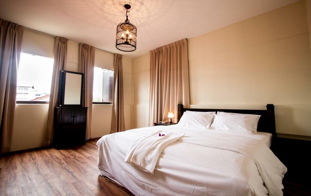 8 Boutique By The Sea Hotel Tanjung Tokong Exterior foto